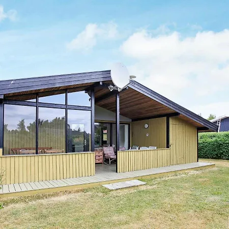 Modern Holiday Near With Terrace